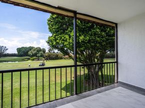 9811 N Hollybrook Lake Dr 308, Pembroke Pines FL 33025