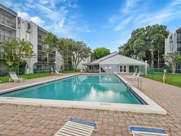 7541 NW 16th St 1211, Plantation FL 33313