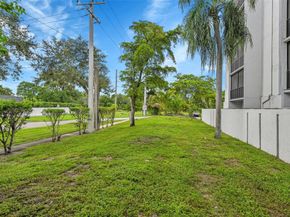 7541 NW 16th St 1211, Plantation FL 33313