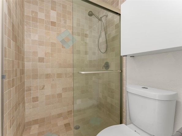 8925 Palm Tree Ln 8925, Hollywood FL 33024