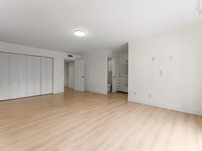 8925 Palm Tree Ln 8925, Hollywood FL 33024