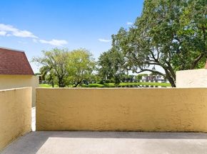 8925 Palm Tree Ln 8925, Hollywood FL 33024