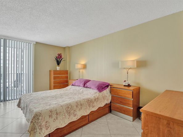 1010 S Ocean Blvd 912, Pompano Beach FL 33062