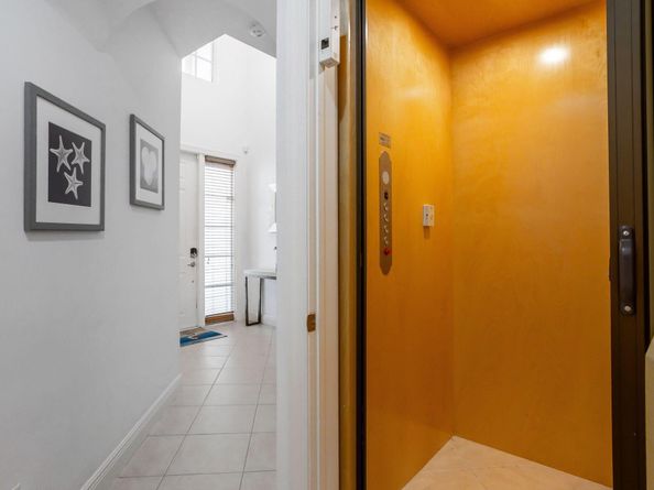 5660 NE Trieste Way, Boca Raton FL 33487