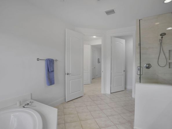 5660 NE Trieste Way, Boca Raton FL 33487