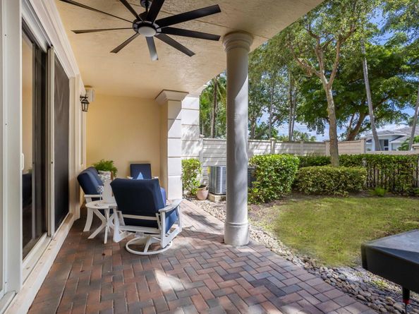 5660 NE Trieste Way, Boca Raton FL 33487