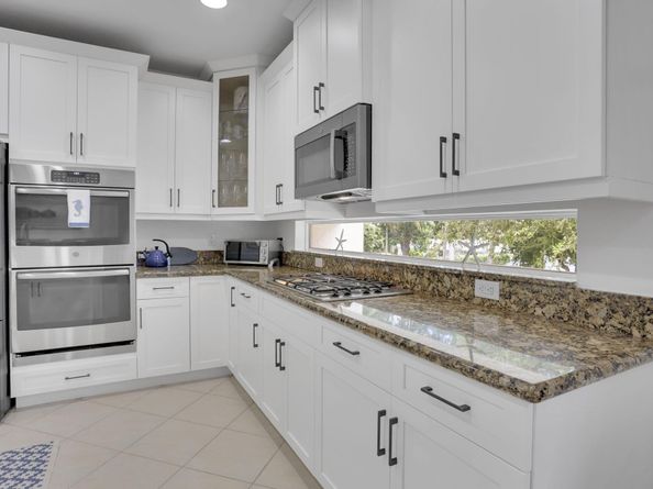 5660 NE Trieste Way, Boca Raton FL 33487