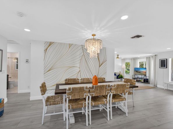 1123 N Lakeside Drive, Lake Worth Beach FL 33460