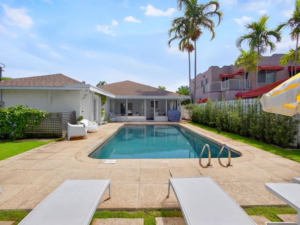 1123 N Lakeside Drive, Lake Worth Beach FL 33460
