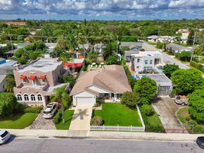 1123 N Lakeside Drive, Lake Worth Beach FL 33460