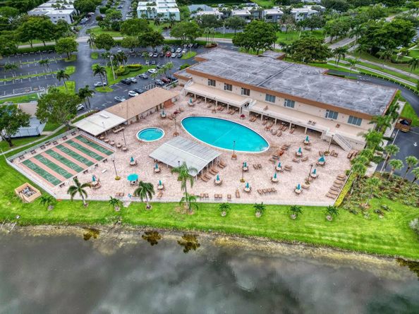15234 Lakes Of Delray Boulevard 244, Delray Beach FL 33484