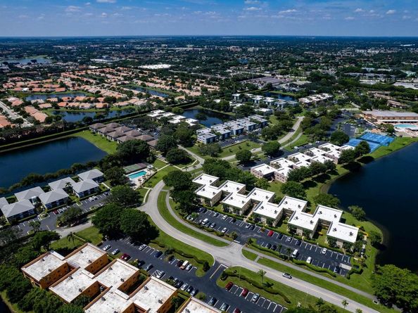 15234 Lakes Of Delray Boulevard 244, Delray Beach FL 33484