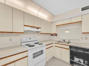 15234 Lakes Of Delray Boulevard 244, Delray Beach FL 33484