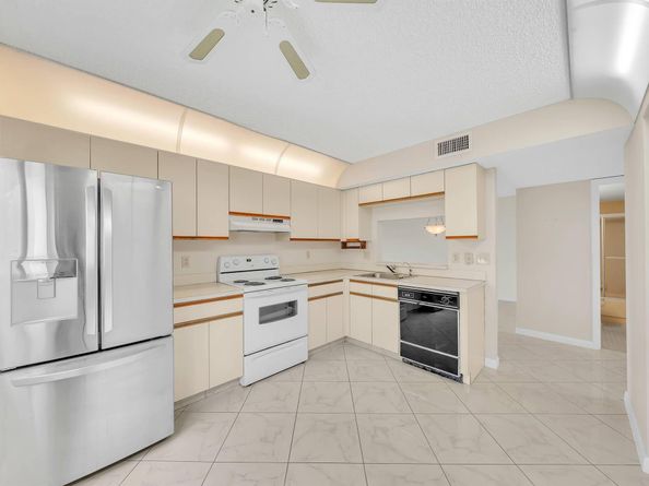 15234 Lakes Of Delray Boulevard 244, Delray Beach FL 33484