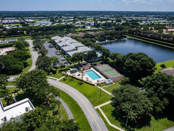 15234 Lakes Of Delray Boulevard 244, Delray Beach FL 33484