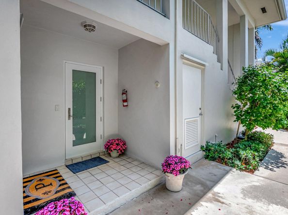 200 Andrews Avenue 1, Delray Beach FL 33483