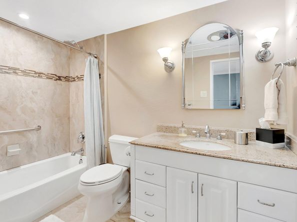 200 Andrews Avenue 1, Delray Beach FL 33483
