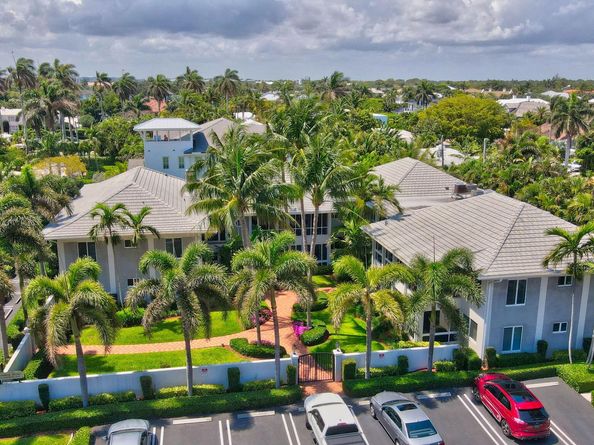 200 Andrews Avenue 1, Delray Beach FL 33483