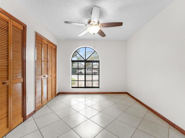 5051 SW 142 Pl, Miami FL 33175