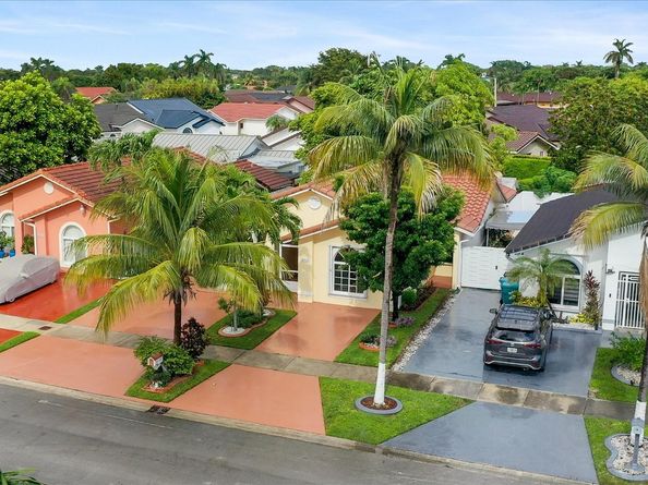 5051 SW 142 Pl, Miami FL 33175