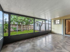 5051 SW 142 Pl, Miami FL 33175