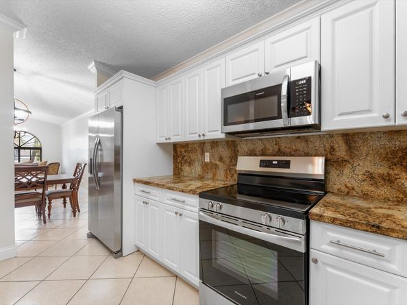 5051 SW 142 Pl, Miami FL 33175