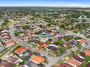 5051 SW 142 Pl, Miami FL 33175