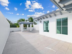 218 NE 15th Ave 218, Fort Lauderdale FL 33301