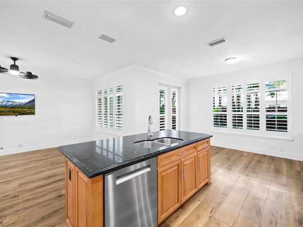 218 NE 15th Ave 218, Fort Lauderdale FL 33301