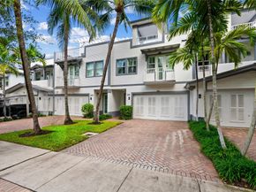 218 NE 15th Ave 218, Fort Lauderdale FL 33301