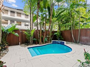 218 NE 15th Ave 218, Fort Lauderdale FL 33301