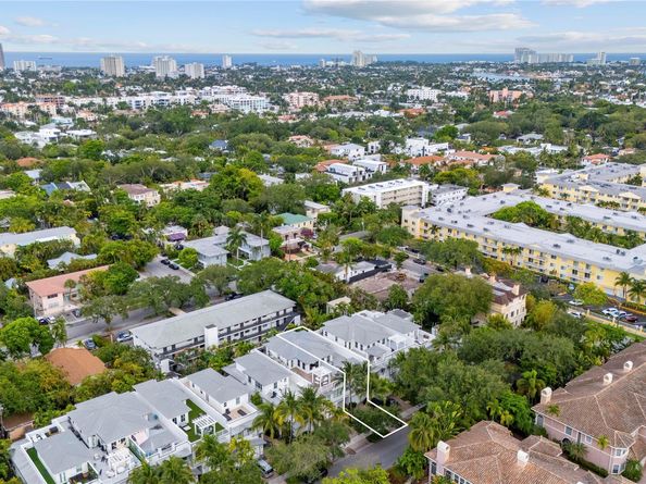 218 NE 15th Ave 218, Fort Lauderdale FL 33301