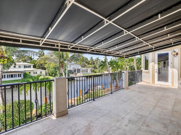 519 Royal Plaza Dr, Fort Lauderdale FL 33301