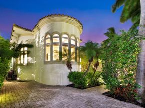 519 Royal Plaza Dr, Fort Lauderdale FL 33301