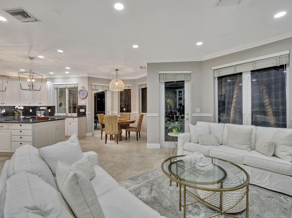 519 Royal Plaza Dr, Fort Lauderdale FL 33301