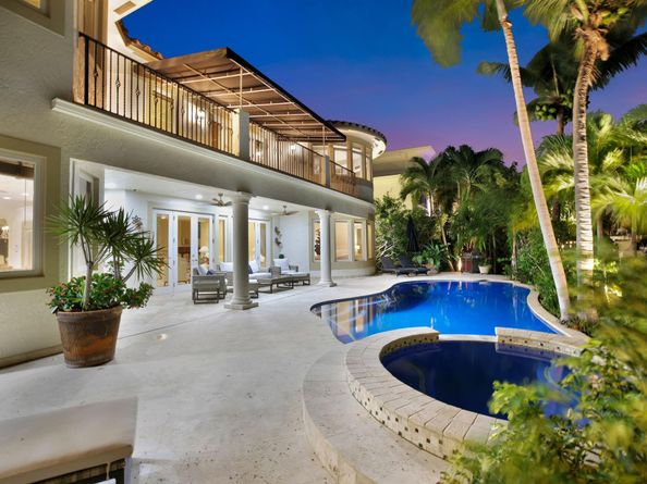 519 Royal Plaza Dr, Fort Lauderdale FL 33301