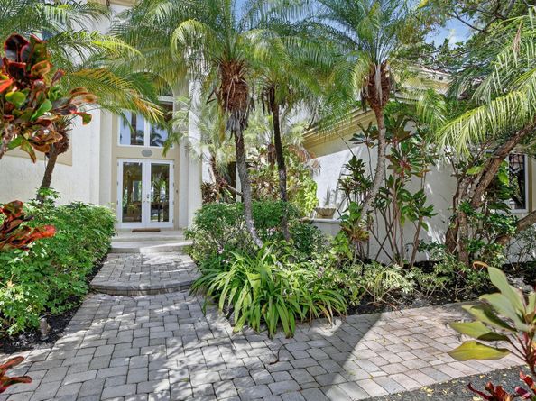 519 Royal Plaza Dr, Fort Lauderdale FL 33301