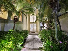 519 Royal Plaza Dr, Fort Lauderdale FL 33301