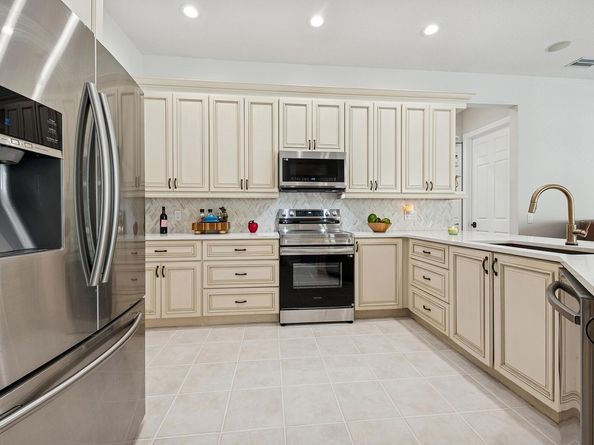 2211 Vero Beach Lane, West Palm Beach FL 33411