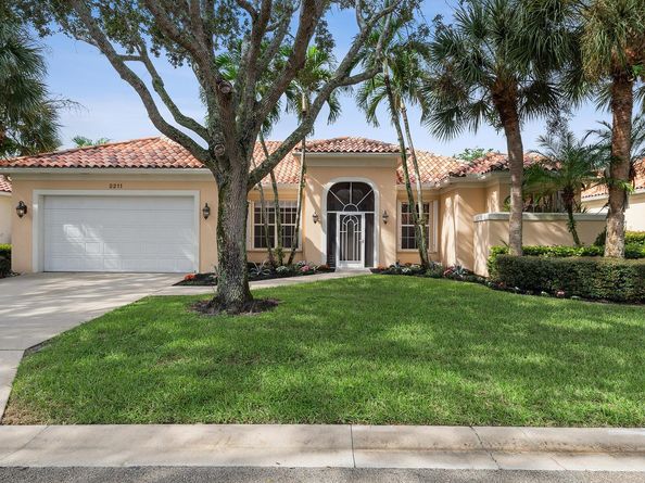 2211 Vero Beach Lane, West Palm Beach FL 33411