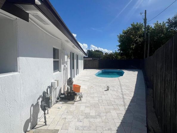 1319 Crest Drive, Lake Worth Beach FL 33461