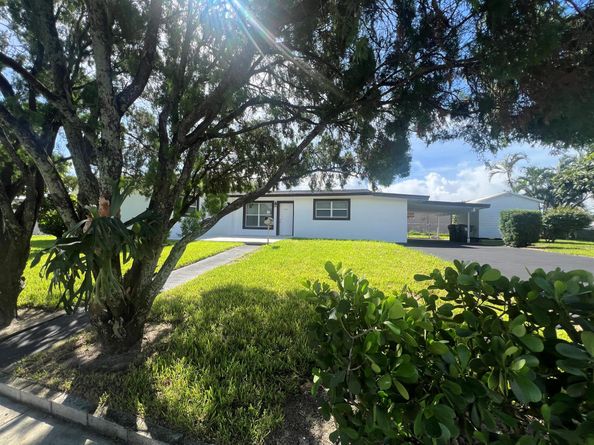 1319 Crest Drive, Lake Worth Beach FL 33461
