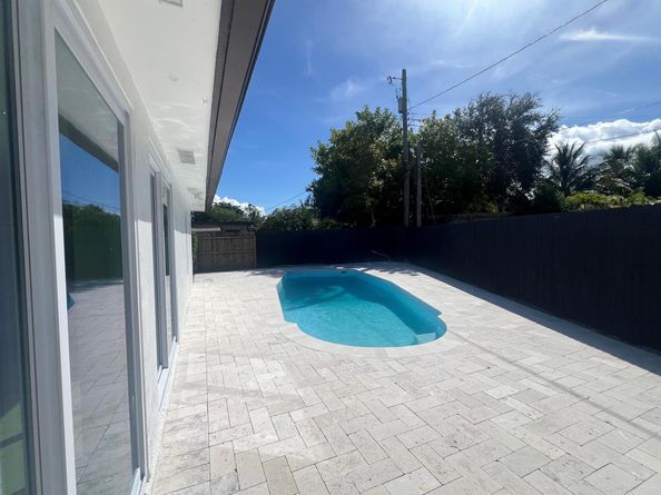 1319 Crest Drive, Lake Worth Beach FL 33461