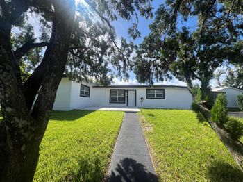 1319 Crest Drive