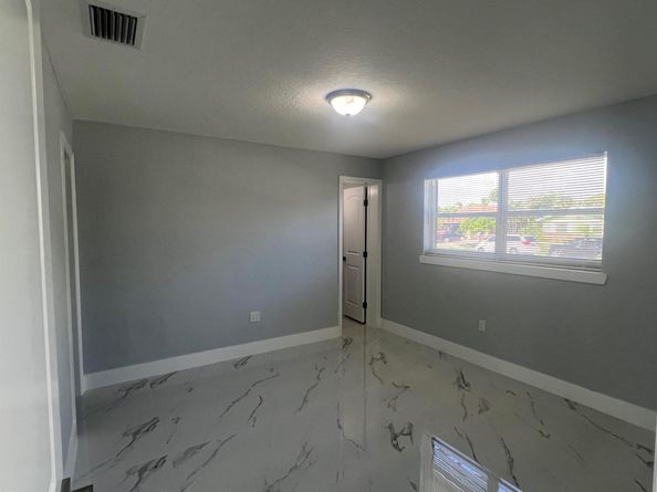 1319 Crest Drive, Lake Worth Beach FL 33461