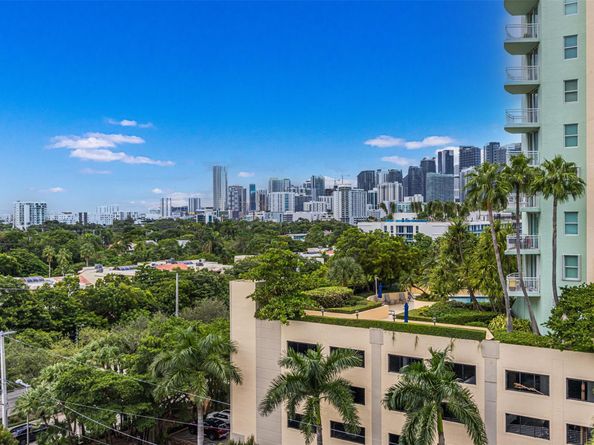2501 Brickell Ave 903, Miami FL 33129