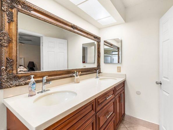 10633 Greenbriar Court, Boca Raton FL 33498