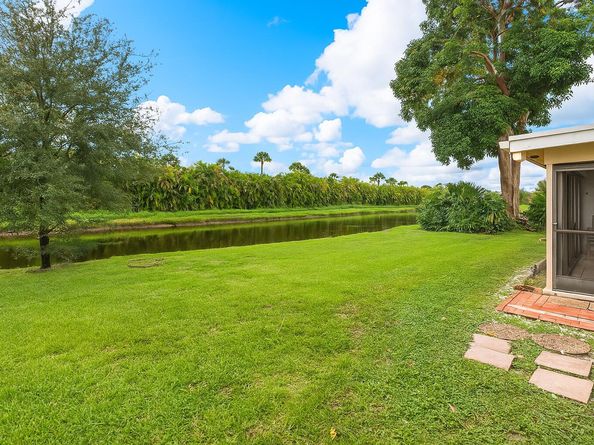 10633 Greenbriar Court, Boca Raton FL 33498