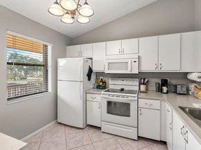 4654 Lucerne Lakes Boulevard 206, Lake Worth FL 33467