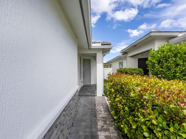 4186 Marina Way, Deerfield Beach FL 33064